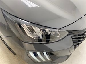 Peugeot 208 Allure HYBRID 110 eDCS6   - Foto 19