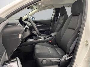 Mazda CX-30 2.5L e-SKYACTIV G MHEV 103kW (140CV) 6MT FWD Centre-line   - Foto 18