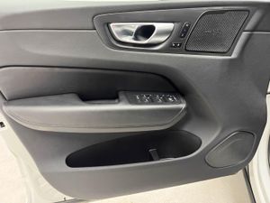 Volvo XC60 2.0 T6 AWD Recharge Ultra Dark Auto   - Foto 16