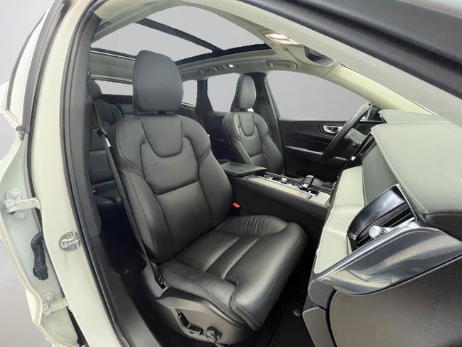 Volvo XC60 2.0 T6 AWD Recharge Ultra Dark Auto   - Foto 23