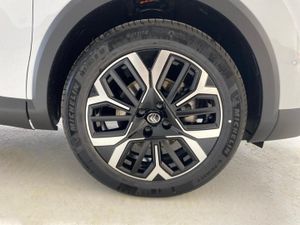 Citroën C4 Hybrid 145 ë-DCS6 Max   - Foto 15