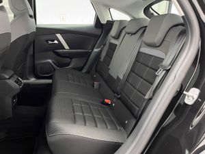 Citroën C4 Hybrid 145 ë-DCS6 Business Edition   - Foto 12