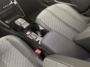 Peugeot 2008 Eléctrico Allure 156 (115kW)   - Foto 25