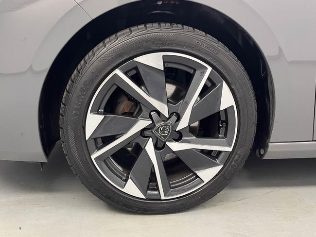 Peugeot 308 5P Allure Hybrid MHEV 145 e-DCS6   - Foto 11
