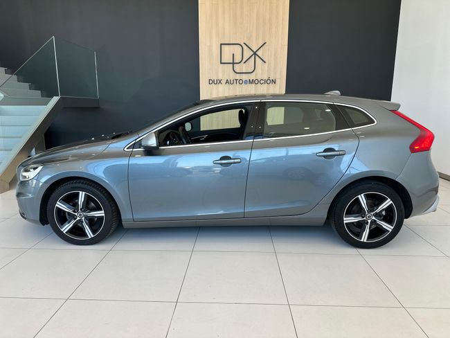 Volvo V40 2.0 D2 RDesign Momentum 5p 120 CV   - Foto 6