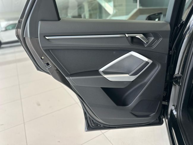 Audi Q3 SPORTBACK 45 TFSI SLINE  245 CV   - Foto 34