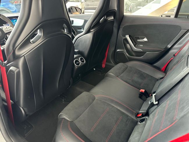 Mercedes Clase CLA AMG 35 MHEV 4MATIC 306 CV   - Foto 41