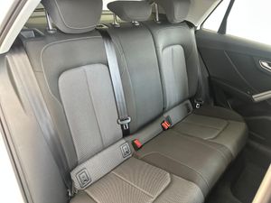 Audi Q2 35 TFSI BLACKLINE STRONIC 150 CV   - Foto 30