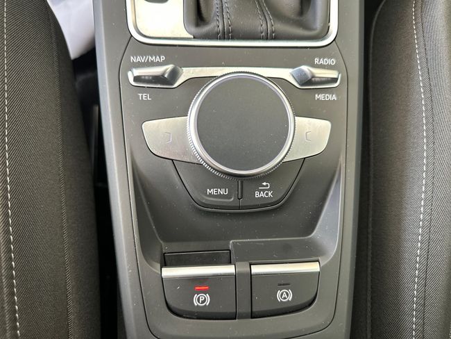 Audi Q2 35 TFSI BLACKLINE STRONIC 150 CV   - Foto 26