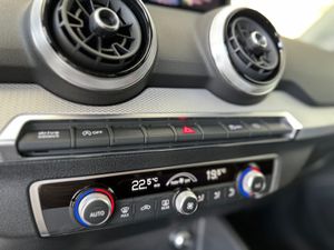 Audi Q2 35 TFSI BLACKLINE STRONIC 150 CV   - Foto 25