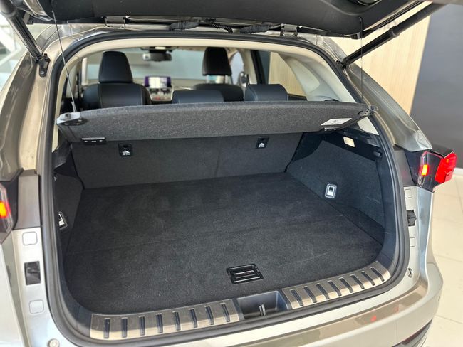 Lexus NX 300 2.5 F PREMIUM 4x2 197 CV   - Foto 12