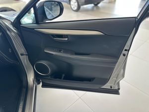 Lexus NX 300 2.5 F PREMIUM 4x2 197 CV   - Foto 35