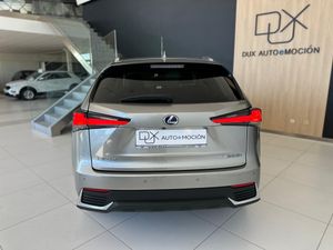 Lexus NX 300 2.5 F PREMIUM 4x2 197 CV   - Foto 9
