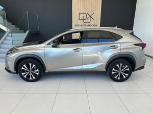 Lexus NX 300 2.5 F PREMIUM 4x2 197 CV   - Foto 7