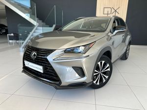 Lexus NX 300 2.5 F PREMIUM 4x2 197 CV   - Foto 2