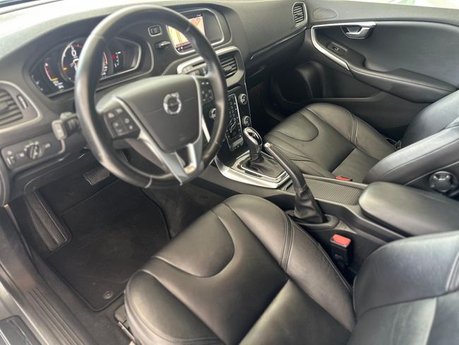 Volvo V40 VOLVO V40 2.0 D2 BLACK LINE   - Foto 16