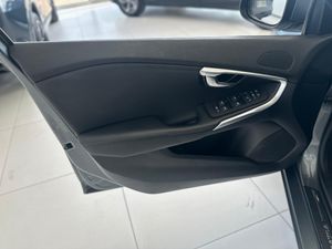 Volvo V40 VOLVO V40 2.0 D2 BLACK LINE   - Foto 23