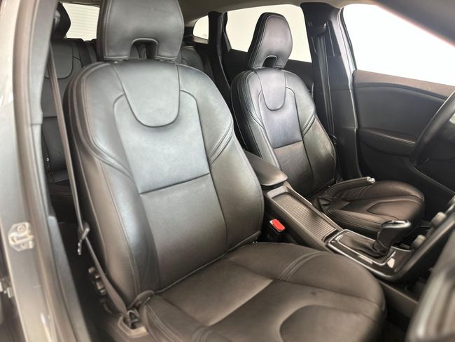 Volvo V40 VOLVO V40 2.0 D2 BLACK LINE   - Foto 20
