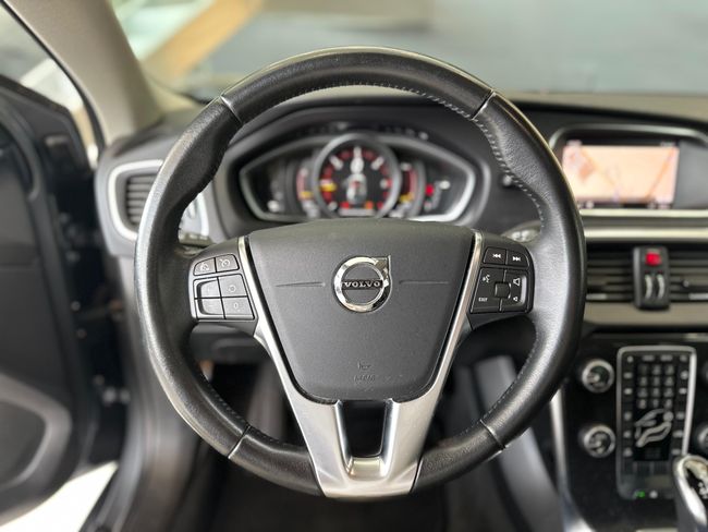 Volvo V40 VOLVO V40 2.0 D2 BLACK LINE   - Foto 11