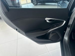 Volvo V40 VOLVO V40 2.0 D2 BLACK LINE   - Foto 25