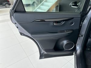 Lexus NX LEXUS NX HYBRID BUSINESS navigation   - Foto 30