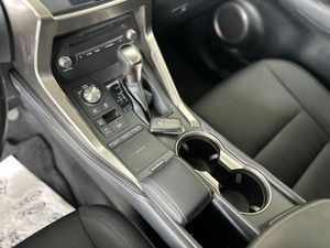 Lexus NX LEXUS NX HYBRID BUSINESS navigation   - Foto 16