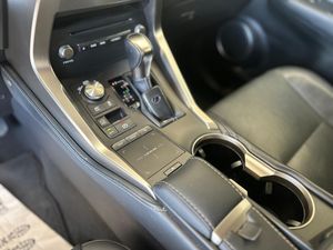 Lexus NX LEXUS NX 2.5 300h Executive Navigation 4WD   - Foto 22