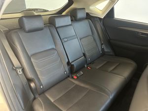 Lexus NX LEXUS NX 2.5 300h Executive Navigation 4WD   - Foto 32