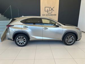 Lexus NX LEXUS NX 2.5 300h Executive Navigation 4WD   - Foto 6