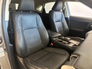 Lexus NX LEXUS NX 2.5 300h Executive Navigation 4WD   - Foto 31