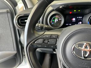 Toyota Yaris 1.5 120H Style   - Foto 18
