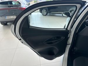 Toyota Yaris 1.5 120H Style   - Foto 30