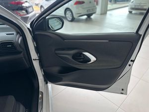 Toyota Yaris 1.5 120H Style   - Foto 29