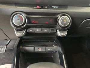 Kia Stonic KIA Stonic 1.0 TGDi MHEV Drive DCT   - Foto 16