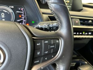 Lexus UX LEXUS UX 2.0 250h Premium 4WD   - Foto 23