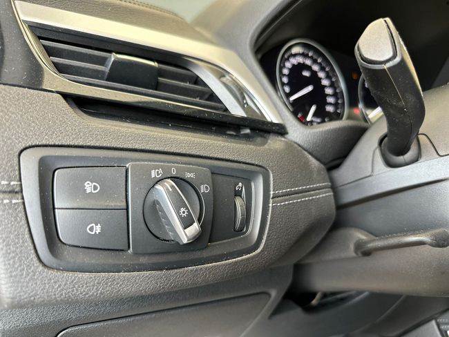 BMW X2 BMW X2 sDrive18dA Business   - Foto 24