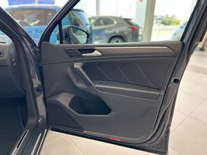 Volkswagen Tiguan VOLKSWAGEN Tiguan RLine 2.0 TDI DSG   - Foto 36