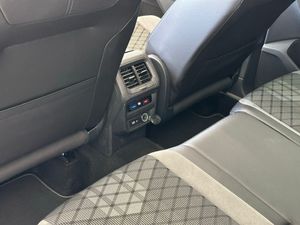 Volkswagen Tiguan VOLKSWAGEN Tiguan RLine 2.0 TDI DSG   - Foto 29
