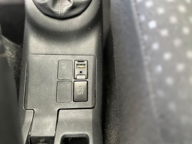 Toyota Yaris TOYOTA Yaris 1.3 VVTI Connect Comfortdrive   - Foto 15