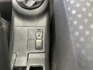 Toyota Yaris TOYOTA Yaris 1.3 VVTI Connect Comfortdrive   - Foto 15
