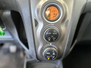 Toyota Yaris TOYOTA Yaris 1.3 VVTI Connect Comfortdrive   - Foto 13