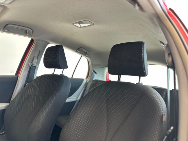 Toyota Yaris TOYOTA Yaris 1.3 VVTI Connect Comfortdrive   - Foto 18