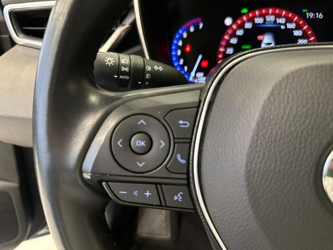 Toyota Corolla 1.8 125H DESIGN ECVT   - Foto 15