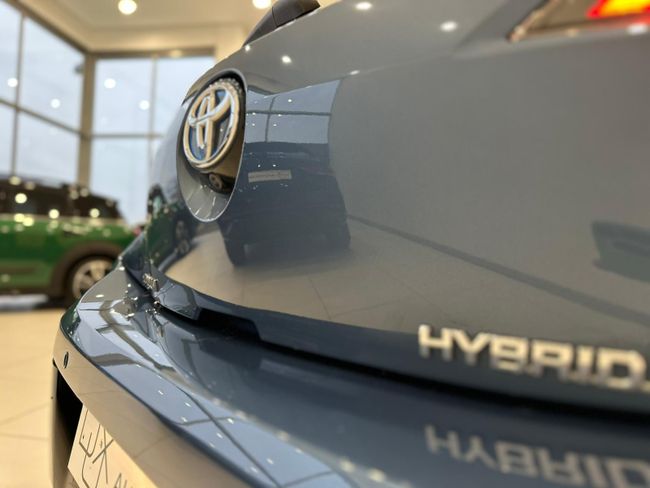 Toyota Corolla 1.8 125H DESIGN ECVT   - Foto 9