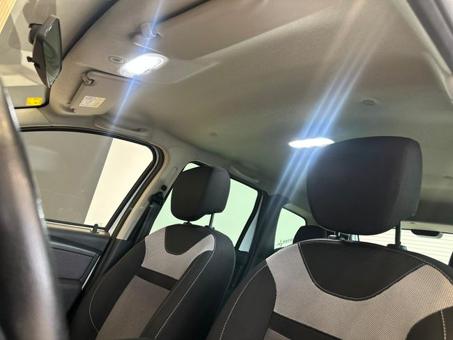 Dacia Duster URBAN EXPLORER 4X4 1.5 DCI   - Foto 18