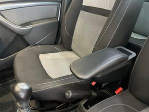 Dacia Duster URBAN EXPLORER 4X4 1.5 DCI   - Foto 16