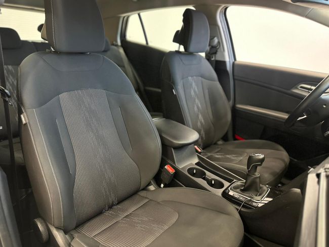 Kia Sportage 1.6 TGDI HEV DRIVE 17   - Foto 25