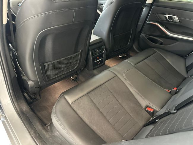 BMW Serie 3 BMW Serie 3 318d Touring  - Foto 32