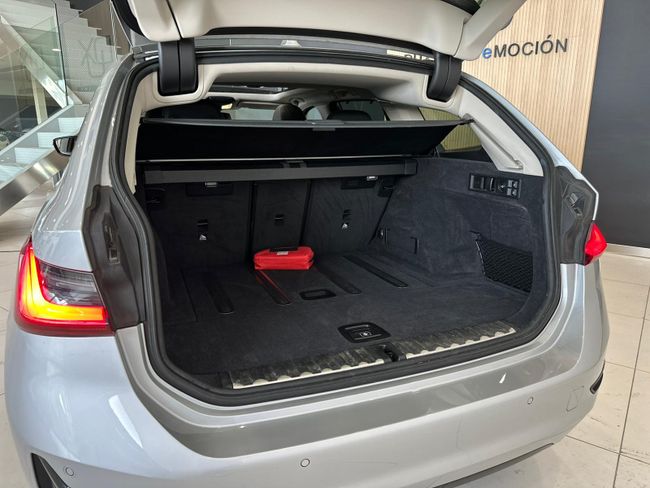 BMW Serie 3 BMW Serie 3 318d Touring  - Foto 10