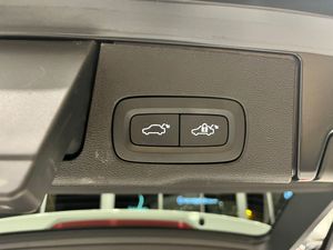 Volvo XC60 2.0 B4 D AWD R-Design Auto  - Foto 18